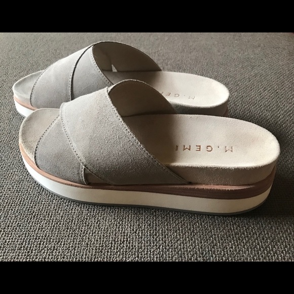 M. Gemi Neutral Beige Mule Sandals, Size 7.5 - Picture 2 of 3